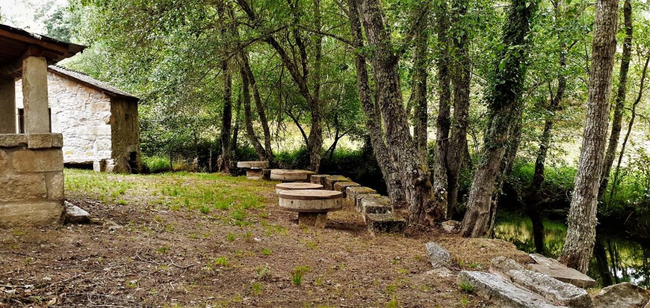 Glamping Hills Hotel Santa Comba de Rossas Exterior photo